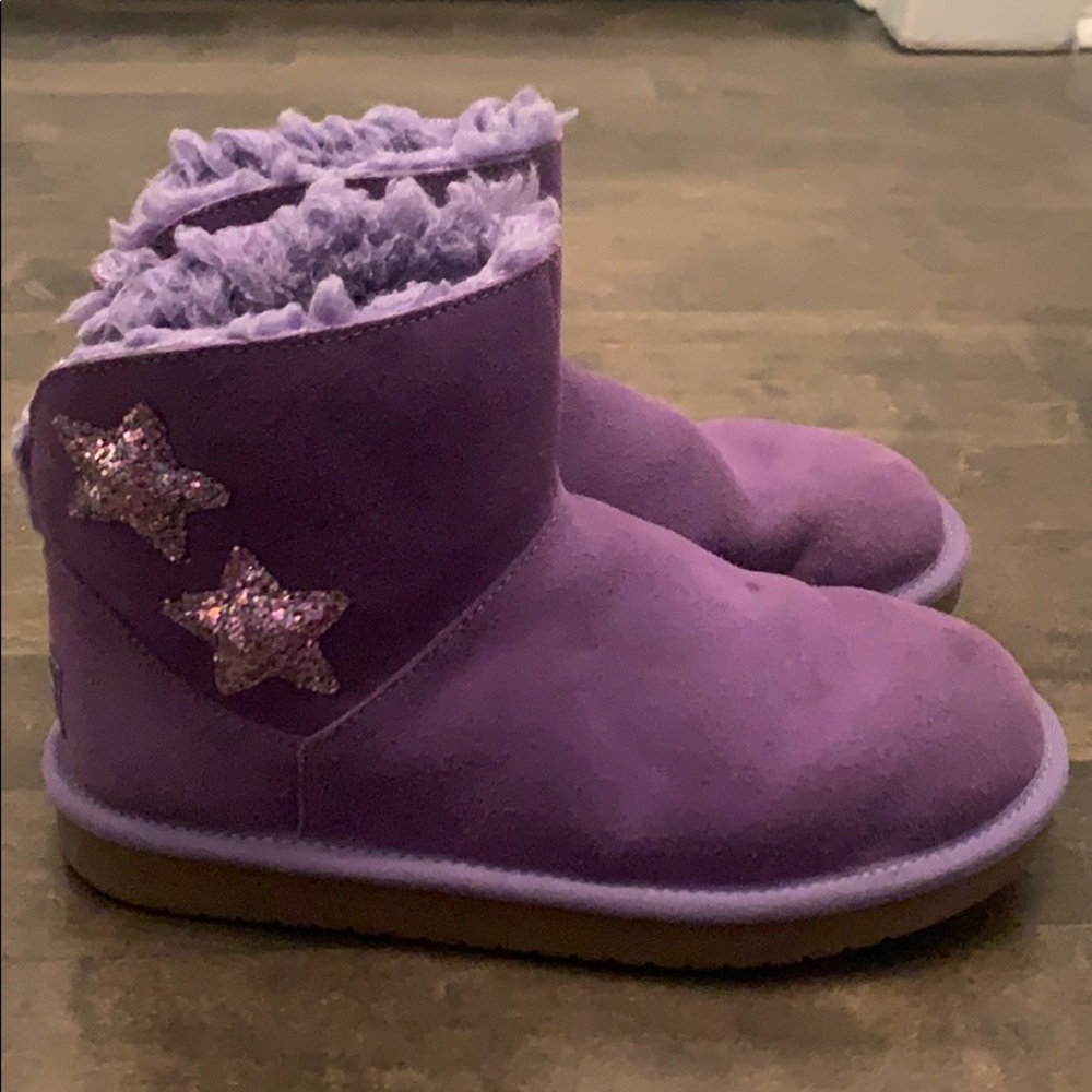 Cute booties 💜